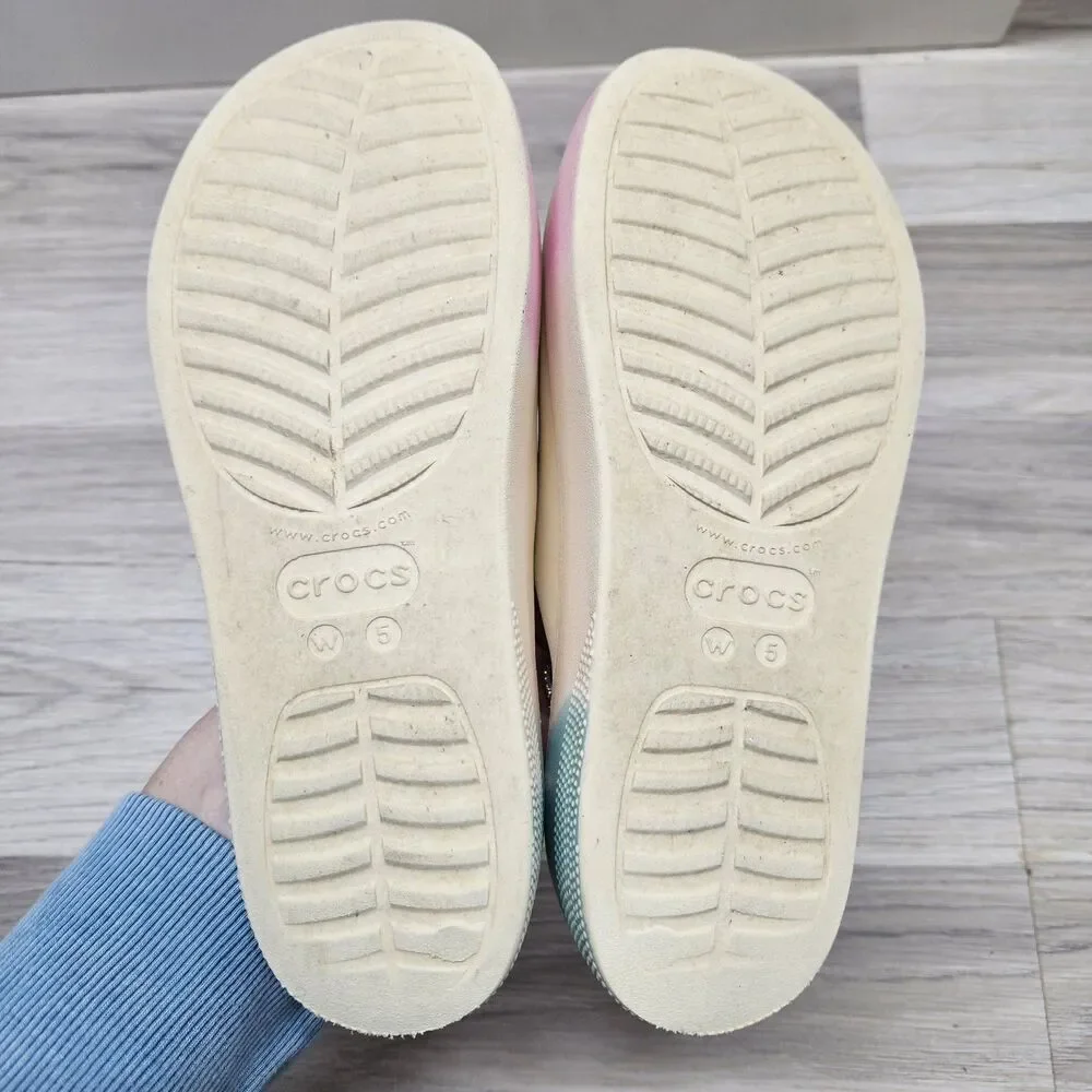 Crocs Classic Platform Sandal White Ombre Girls Womens Size 5 Pink Blue Casual
